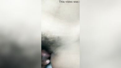 दर्द से बचने के लिए गर्लफ्रेंड ने खुद लंड पकड़कर चूत में डाला