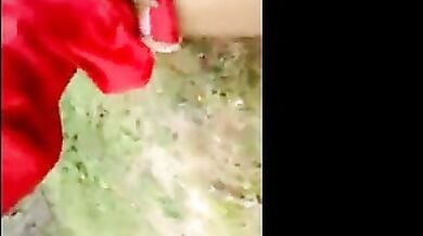 5 इंडियन प्रेमी जोड़ों ने खुले में लिया चुदाई और ब्लोजॉब का मजा