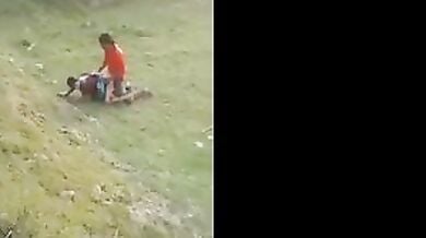 5 इंडियन प्रेमी जोड़ों ने खुले में लिया चुदाई और ब्लोजॉब का मजा