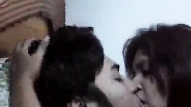 होम पार्टी में मैरिड लड़की ने चूसा अनजान आदमी का लंबा लौड़ा