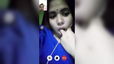हॉट देसी गर्ल की प्यासी चूत का नंगा वीडियो कॉल