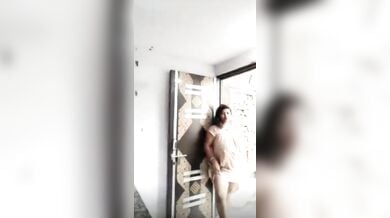 मैरिड इंडियन दीदी के खरबूजे जितने बड़े-बड़े बूब्स