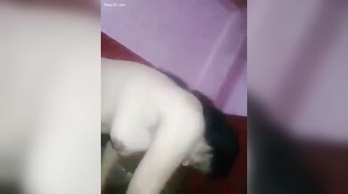 माल आंटी ने बड़ा कुंवारा लंड चुस के चूत में लिया.