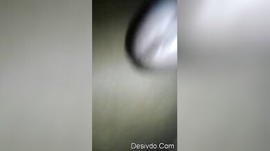 वीर्यपात से गंदा हुआ लंड अपने दुपट्टे से पोंछकर देती गर्लफ्रेंड
