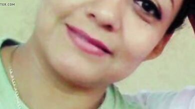 सौतेली माँ को चोद के उसे वीर्य से नहलाया दोस्त के साथ मिल के