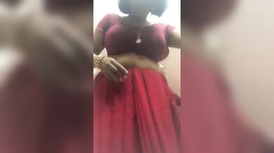 मेरी स्कूल प्रिंसिपल ने साड़ी उतारकर बनाया अपना नंगा वीडियो