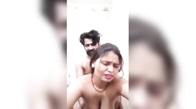 क्सक्सक्स सेक्स मूवी बनते हुए देखे आंटी घबरा रही थी!