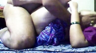 रात के अँधेरे में बड़े बूब्सवाली चाची को चोदने का मजा आया!