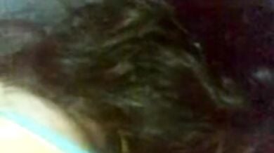 चलती हुई ट्रेन में लड़की को चोदा गार्ड केबिन में