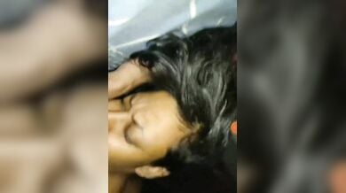 डॉगी स्टाइल सेक्स का असली मजा ले रही इंडियन गर्लफ्रेंड