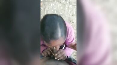 पति के नाम का मंगलसूत्र प्रेमी के लंड पर लटकाकर तमिल औरत ने दिया ब्लोजॉब