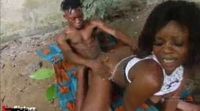 अफ्रीका के सोमालिया वाले कपल ने खंडहर में बनाया अपना चुदाई वीडियो