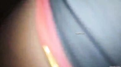 आदिवासी सेक्सी भाभी ने लंड हिला के चूत में डलवाया