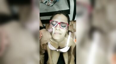 इंडियन सीईओ ने अपने मुंह पर लिए दो क्लाइंट्स के कमशॉट्स