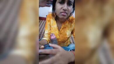 सेक्सी विलेज गर्ल ने लंड सक किया