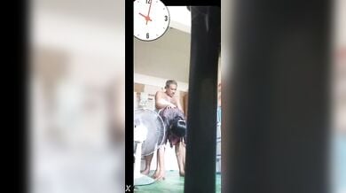 सेक्सी बहू की एक मिनिट में चुदाई कर ली ठरकी ससुर ने