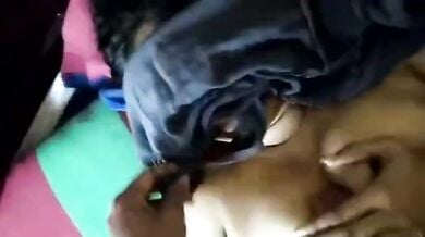 सेक्सी साउथ इंडियन भाभी का बूब्स फकिंग कमशॉट के साथ