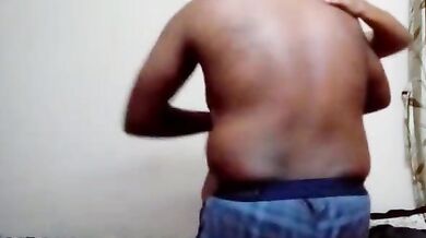 बीवी के सलवार का नाडा छोड़कर उसे अधनंगी कर पति ने किया हॉट रोमांस