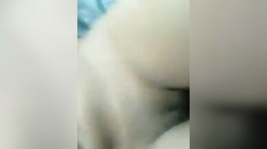 शेठ जी की कामवाली को ड्राइवर ने चोदा गाडी के अन्दर