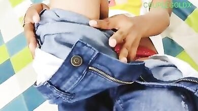 कोमल भाभी ने गांड में लंड लिया पति का यूजर्स को दिखाने के लिए