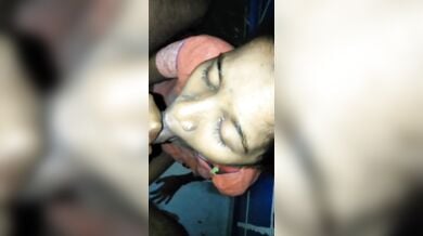 जीजा ने साली को पूरा लंड मुहं में दिया तो उलटी करने लगी