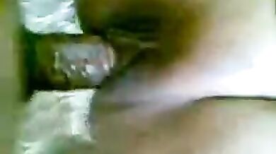 देसी मिल्फ़ ने सब्जी वाले के साथ सेक्स किया बड़ा लंड लेने के लिए