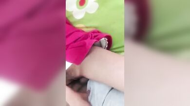 गर्लफ्रेंड ने हाथ में कैमरा पकड़कर फिल्माई अपनी चुदाई