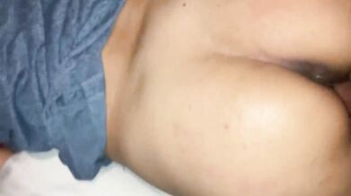 मामी को मम्मी के बिस्तर में चोदा ब्लेकमेल कर के