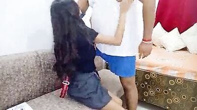 मोटे चाचा ने की पढ़ाई कर रही अपनी दुबली पतली भतीजी की चुदाई