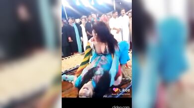 बेहद नंगा डांस करती तरह-तरह के इंडियन लड़कियों का कंपाइलेशन