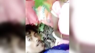 बिहारी भौजी खुले में चुदवाई लवर से (बोला लोलीपोप लागेला)