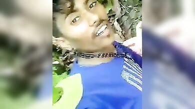 बिहारी भौजी खुले में चुदवाई लवर से (बोला लोलीपोप लागेला)