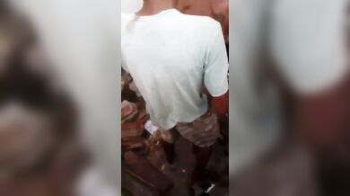 नंगी रंडी को खंडहर में चोदता मंगोलियन लफ़ंगा लड़का