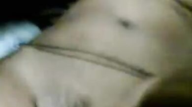 बड़े बूब्स वाली मल्लू बीवी ने पति का लंड पल्लू से पोंछकर चूसा