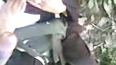 जंगल में गर्लफ्रेंड ने बॉयफ्रेंड का लंड चूसकर उसका मूठ निगल डाला