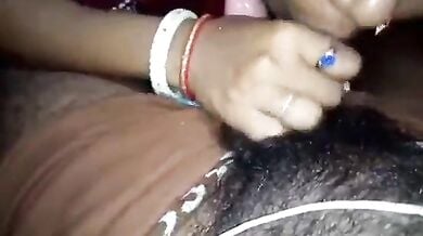 पति का लंड और डिलडो एकसाथ चुस्ती भाभी का वीडियो