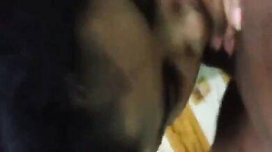 काली मोटी चूत वाली खूबसूरत मल्लू बीवी ब्लोजॉब देकर चुदी