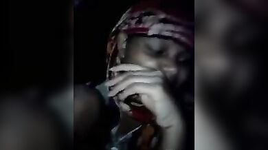 19 साल की सगी भांजी ने मामा का मोटा लंड हिला हिला के चूसा