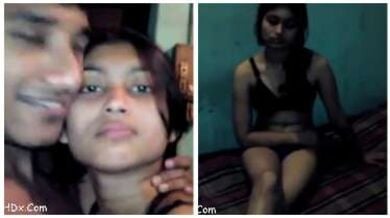 काली ब्रा नीली पैंटी पहनी अधनंगी गर्लफ्रेंड ने बॉयफ्रेंड के साथ की हॉट किसिंग