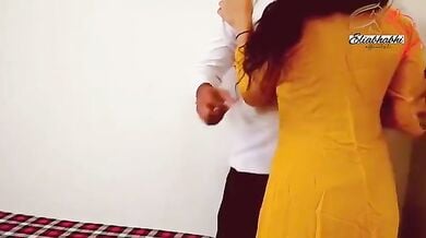 पति ने की गोरी गांड वाली अपनी बीवी की डॉगीस्टाइल चुदाई