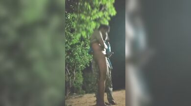 रात के अँधेरे में प्यासी भाभी ने पार्क में चुदवाया