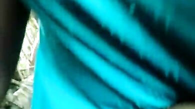 गाउन वाली देहाती औरत ने दिया मस्त ब्लोजॉब और फिर लंड पर बैठ चुदी