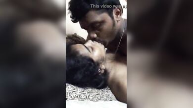 मल्लू लवर्स ने बनाया अपने उत्तेजक संभोग का सेल्फी वीडियो