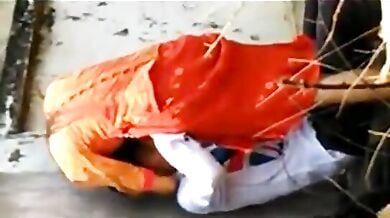 आसामी लवर्स की नंगी गतिविधियां हुई स्पाई कैमरे में कैद