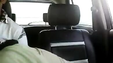 सेक्सी मुस्लिम गर्ल ने कार में लंड चूसा (हिंदी पोर्न वीडियो)