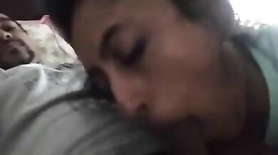 भाभी बोली कितना मोटा लंड हैं ये चूसा भी नहीं जाता!