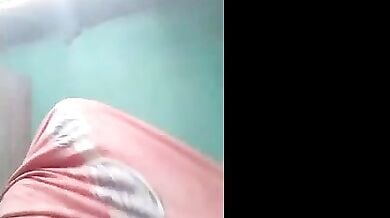 होली में गांड और बूब्स पर रंग लगाकर चुदती भाभीयां और लड़कियां