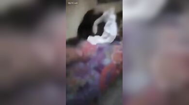 ताबीज पहनी गर्लफ्रेंड की केले जैसे लोड़े से जोरदार चुदाई