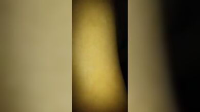 लड़की ने लंड सहलाकर ब्लोजॉब दिया फिर जाँघे खोलकर चुदी भी