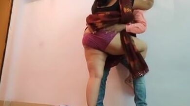 मोटी गांड वाली आंटी ने जवान दरजी का लंड लिया